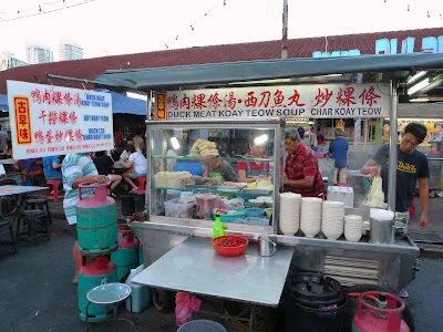 Kochabi duck meat koay teow stall front at Pulau Tikus market