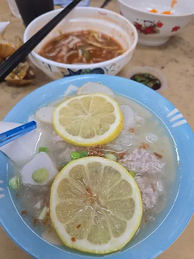 Qi Yen Kopitiam Asam Laksa — dish