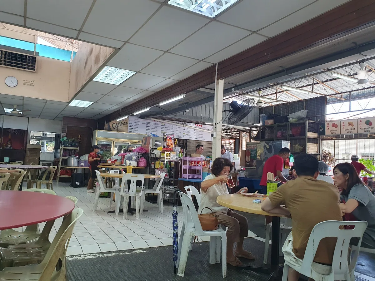 Quan Zhou Cafe — interior
