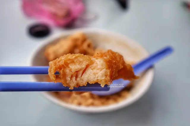 Fried chicken with tomyam