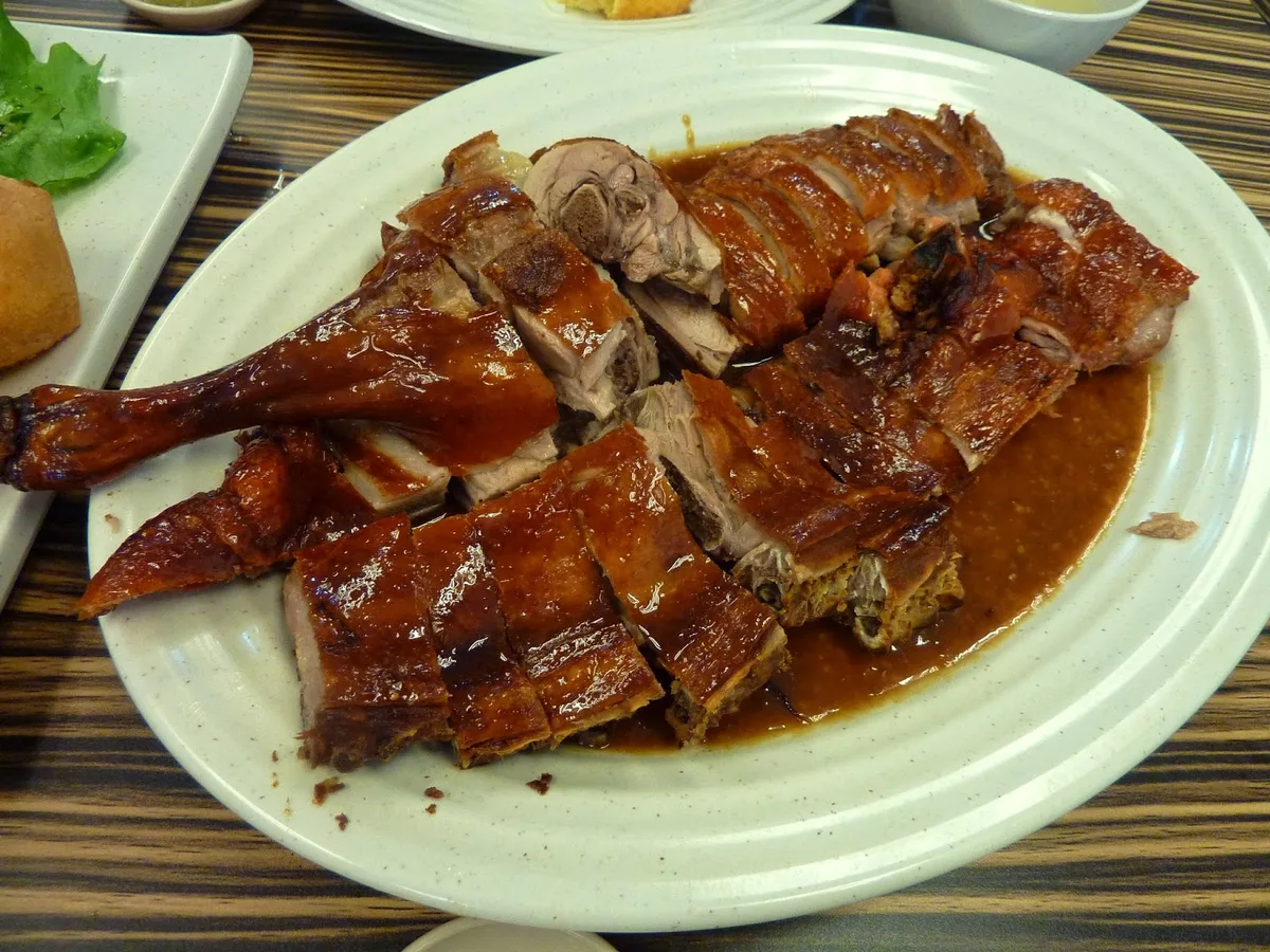 Braised duck in dark sauce