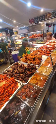 Restoran Nasi Kandar Rafei Ali Fettes Park Nasi Banjir — interior