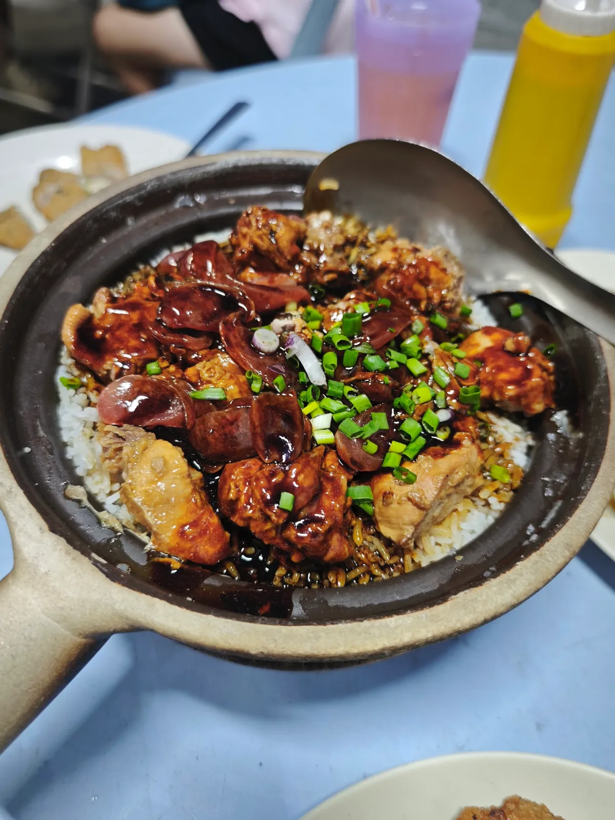 Restoran Sipu Claypot Chicken Rice 師父仔瓦煲雞飯 — signature dish