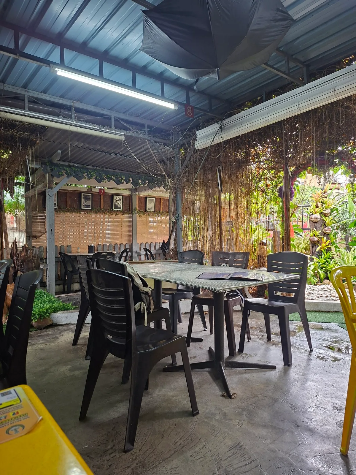Restoran Warung Tempua 24jam — interior