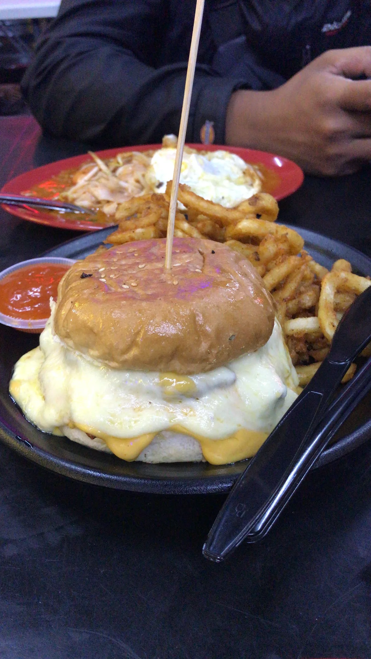 Rockstarz Burger — signature dish