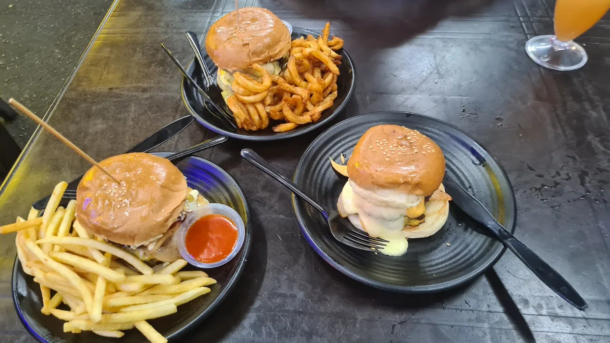 Rockstarz Burger — signature dish