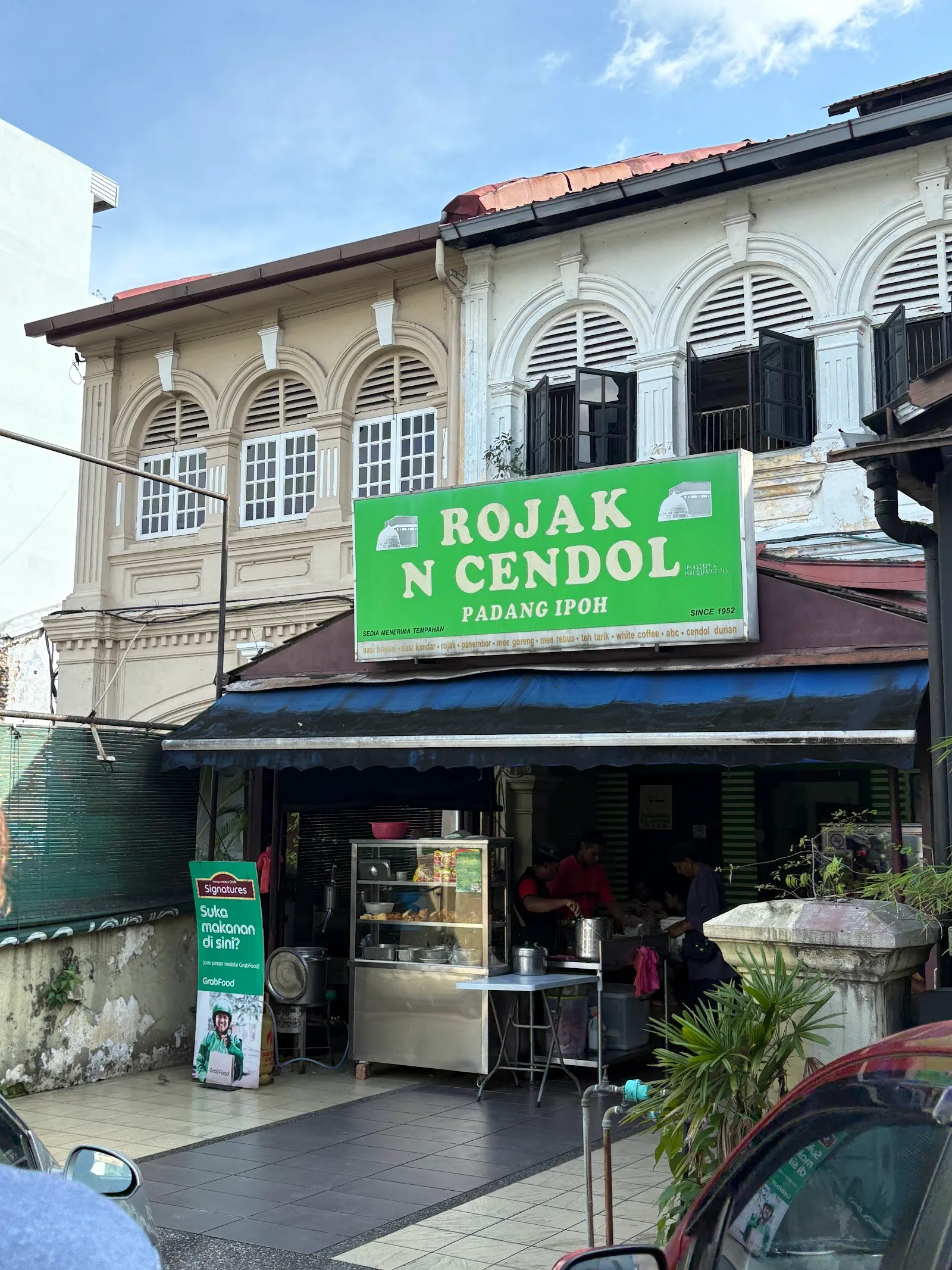 Rojak N Cendol Padang Ipoh — exterior