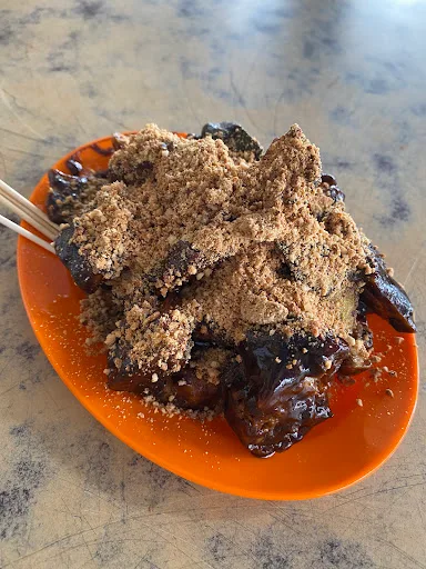 Rojak Orang Hitam Putih — signature dish