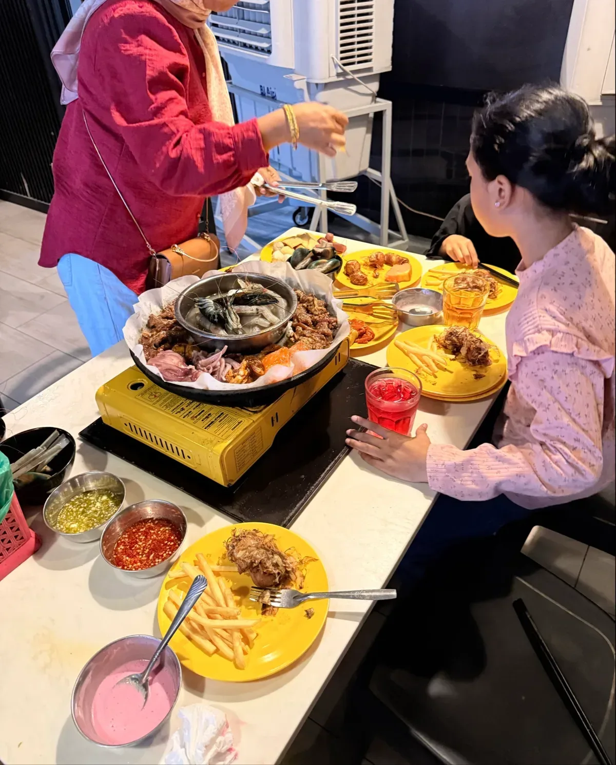 Roket Fullhaus Steamboat & Grill — signature dish