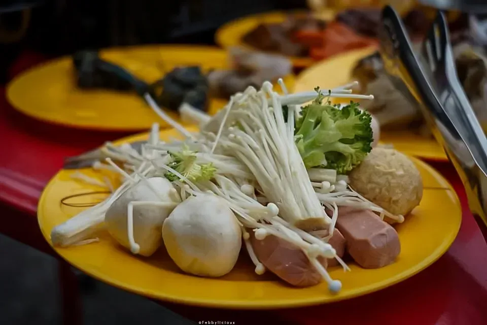 Roket Fullhaus Steamboat & Grill — signature dish