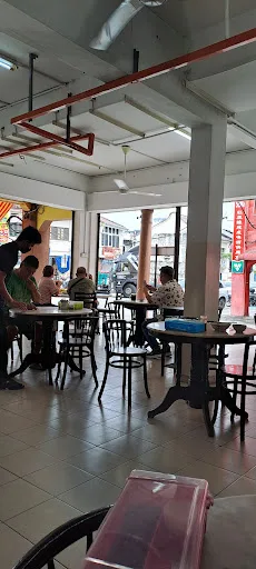 RONG JI RESTAURANT — interior