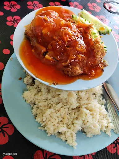 Rosli Nasi Ayam Corner — dish