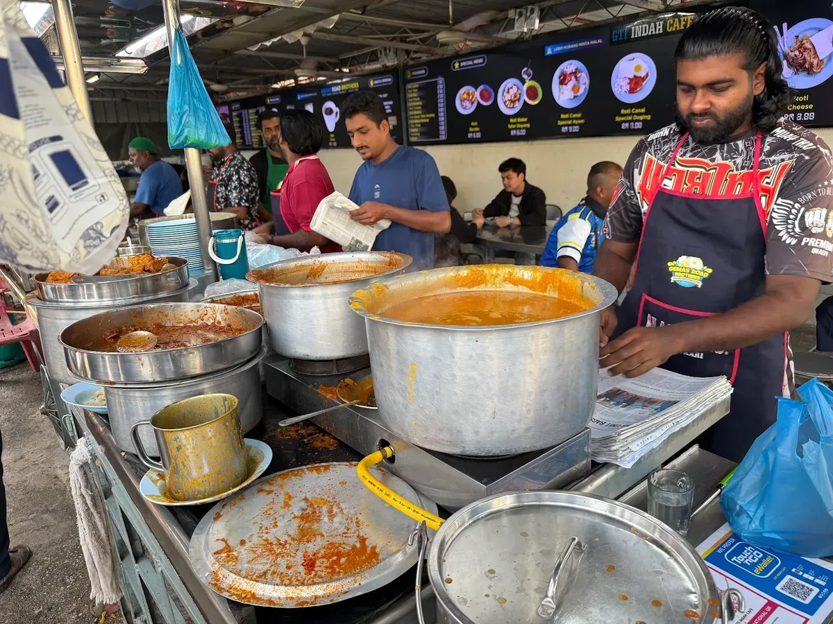 Roti Canai Gemas Road — interior