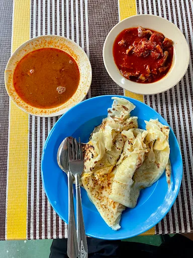 Roti Canai Istimewa Aziz — signature dish