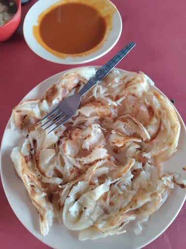 Roti Canai Jalan Tengah — signature dish