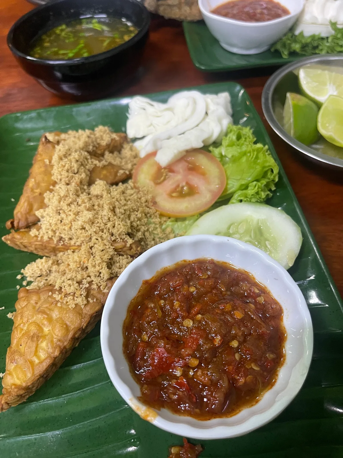 Tempeh penyet with kremes and sambal