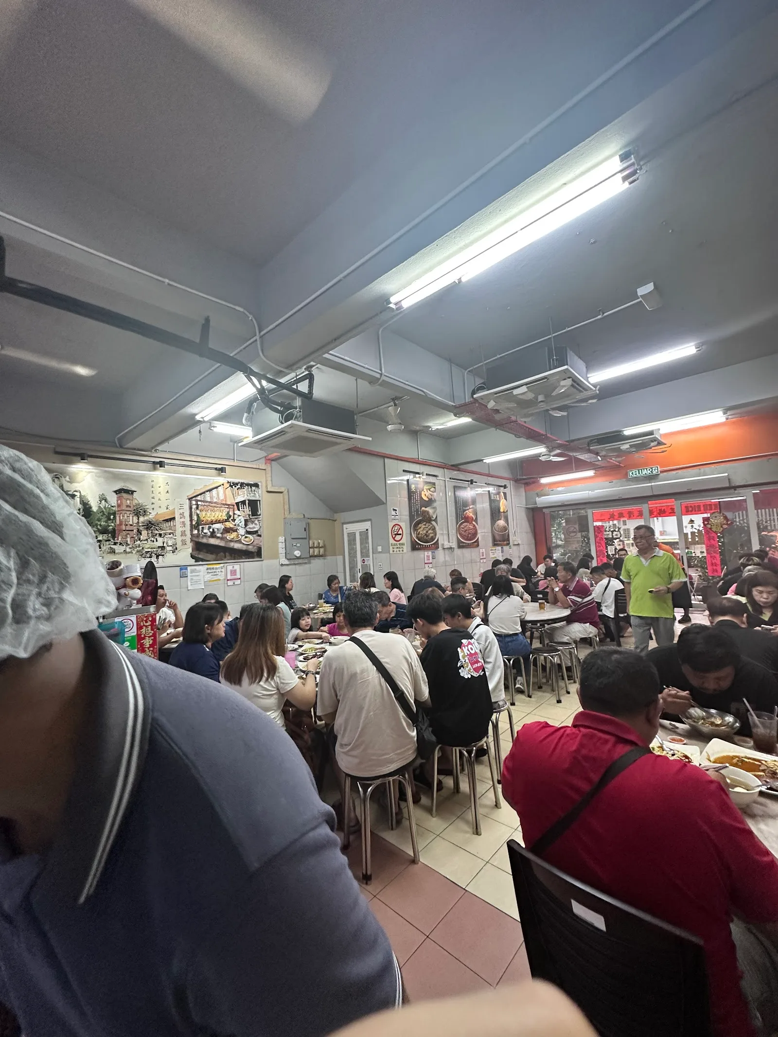 Sam Ma Chicken Rice Restaurant — interior