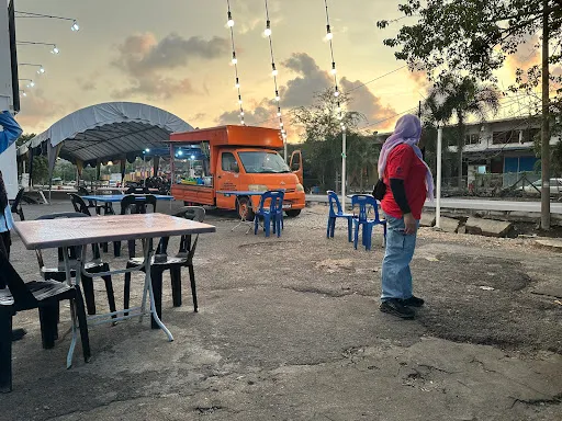 Satay Warisan Kebun Sireh — exterior