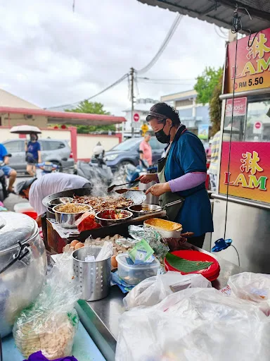 Siang Tatt Coffee Shop — Char Koay Kak — signature dish