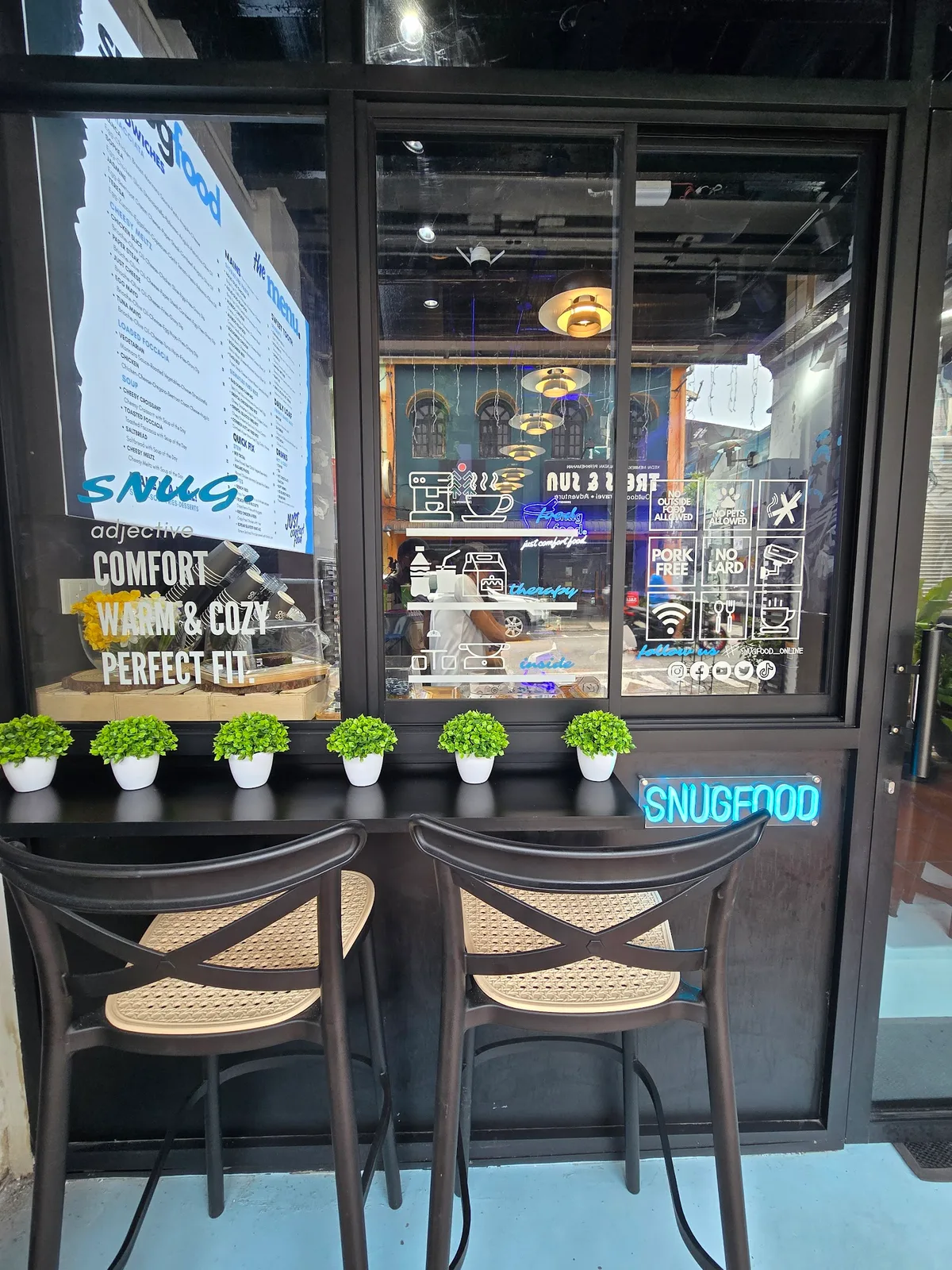 Snugfood Kiosk Mee Goreng — storefront