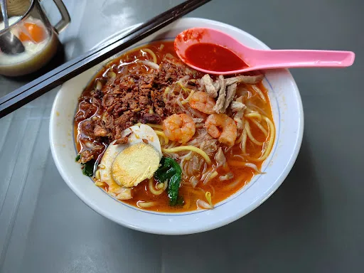 Kedai Kopi Soon Yuen Curry Mee — signature dish