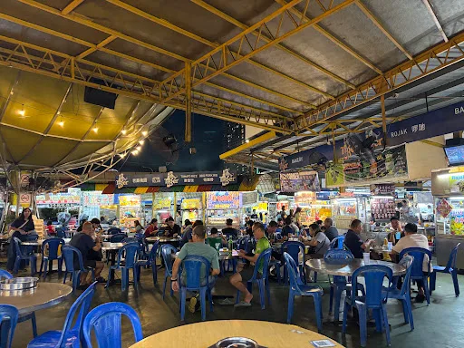 Spice Pisa Cafe Lam Mee — interior