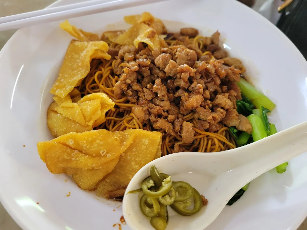 Dry wantan mee with minced meat
