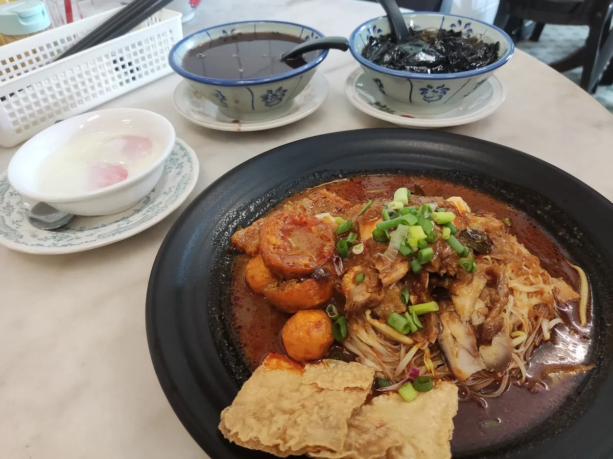 Sun Heng Coffee Shop (curry mee stall) — signature dish