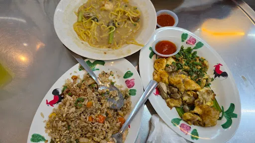 Sun Kee Oyster Mee — dish