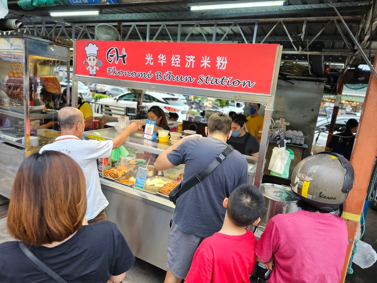Sunrise Coffee Shop Koey Teow Thng — storefront