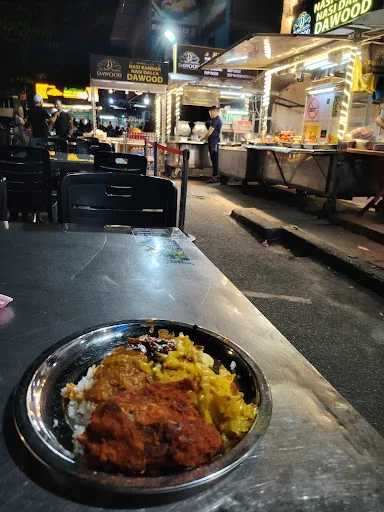Sup Dawood — signature dish