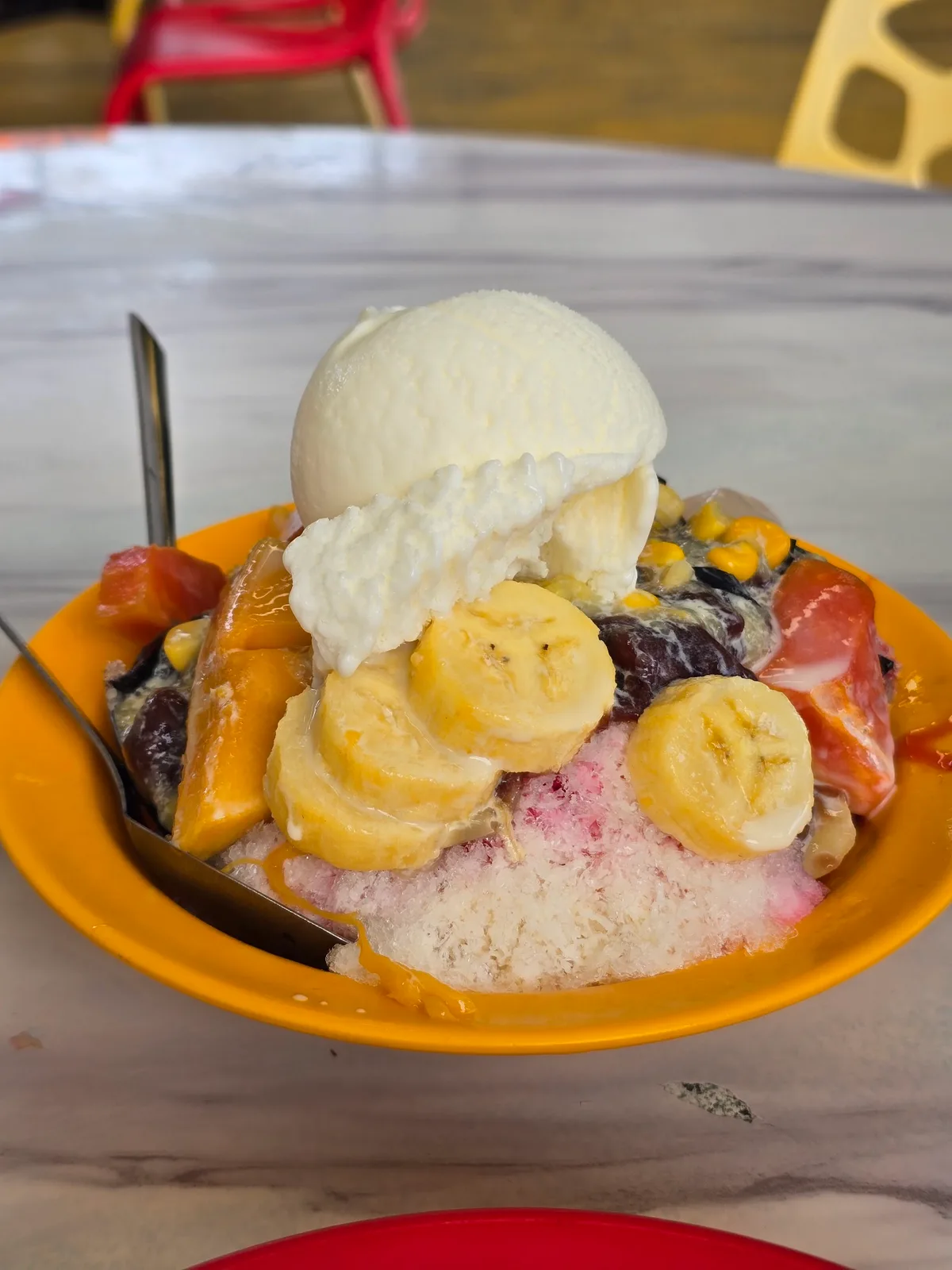 Ais kacang with banana, papaya and ice cream