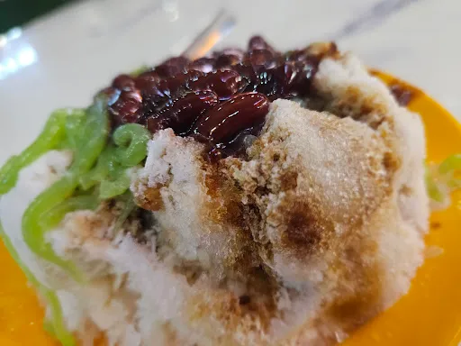 Swatow Lane Ice Kacang Heritage Ais Kacang — dish
