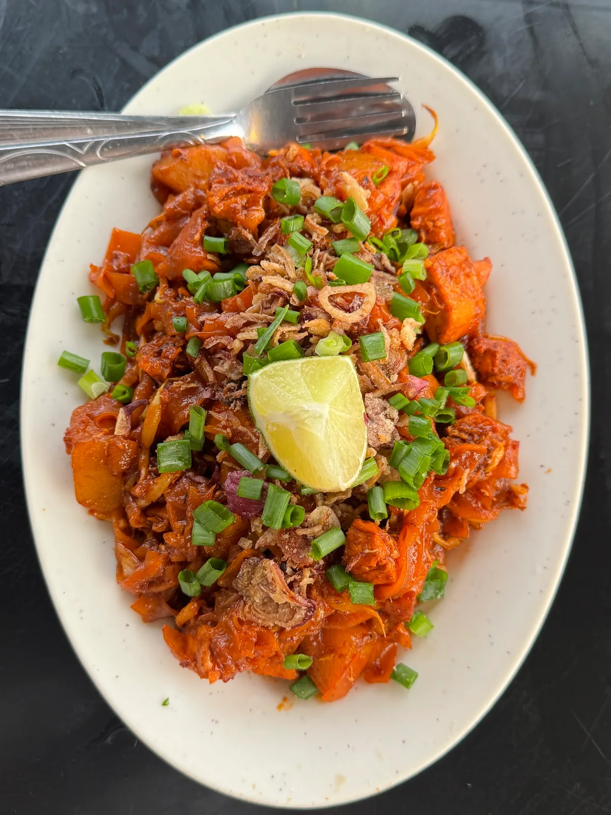 Mee goreng with lime