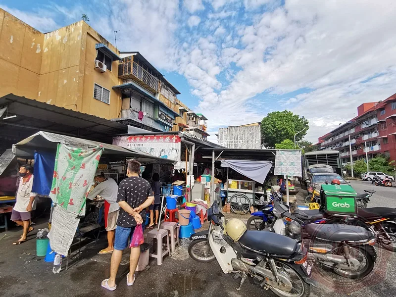 Taman Free School morning market