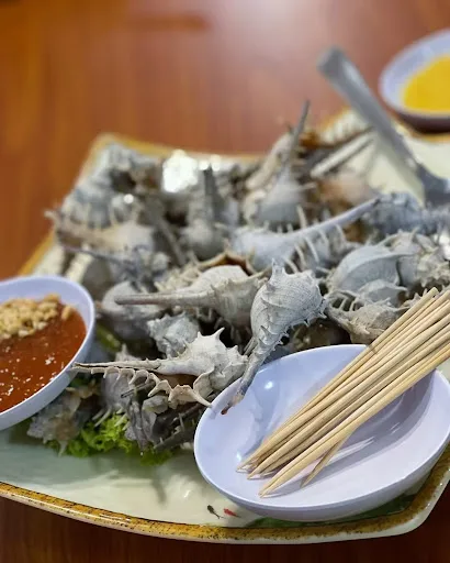Tambun Jade Seafood Restaurant 景羱海鲜 — signature dish
