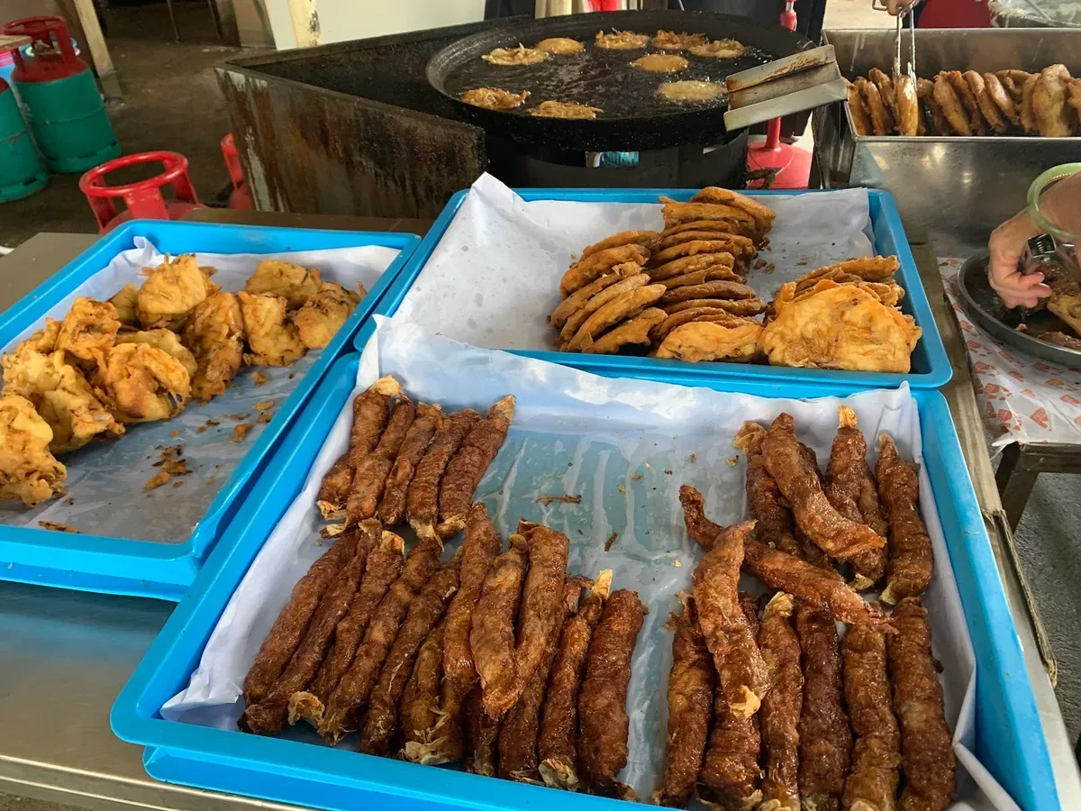 Tan Jetty Prawn Fritters & Loh Bak — signature dish