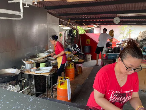 Tan Jetty Pisang Goreng & Fritters — exterior