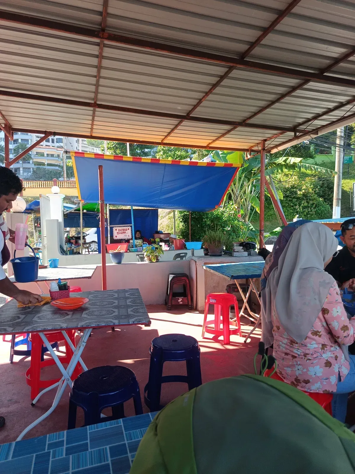 Tanjung Bungah Floating Mosque Laksa Cart — interior