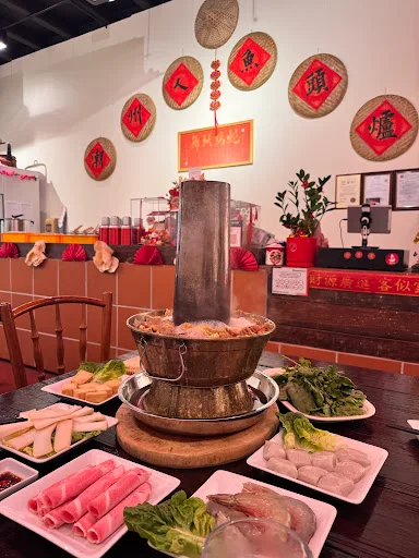 TCN TEOCHEW NANG 鱼头炉潮州人 — signature dish