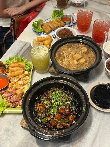 Teh-Hiang Wen Hua Bak Kut Teh 茶香文化肉骨茶 — signature dish