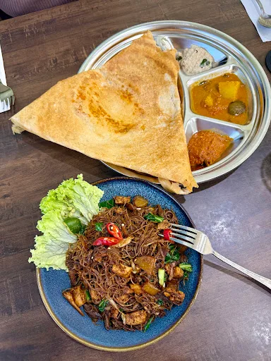 Temu Vegan Palace — signature dish
