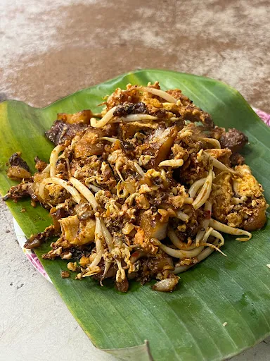 Teoh Guan Hup Coffee Shop 3 Egg Char Koay Kak — dish