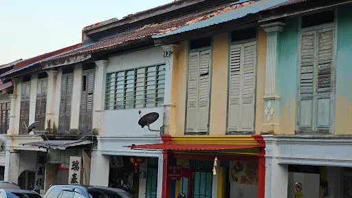 Three Flavor Mee — exterior