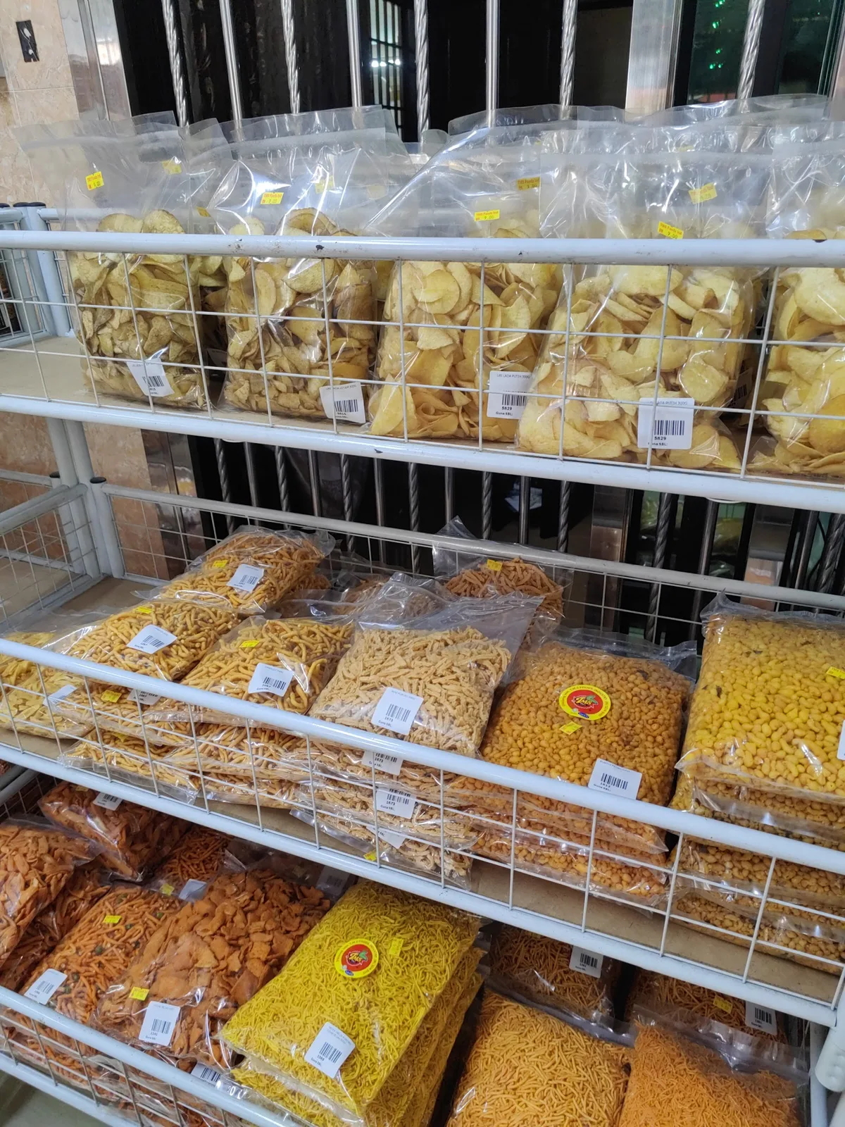 TMS Kacang Putih (Buntong Main Branch) — interior