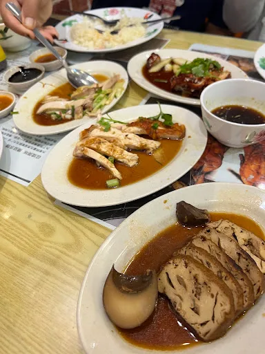 Tong Seng Hainanese Chicken Rice — signature dish
