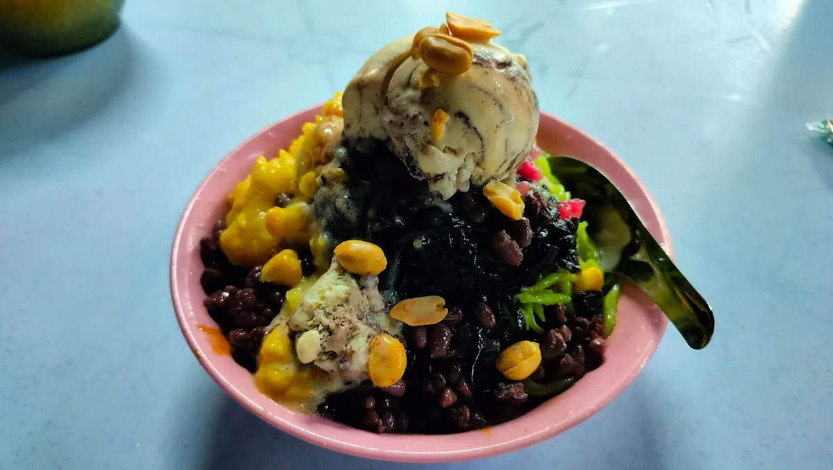 Tong Sui Kai 糖水街 (Dessert Street) — signature dish