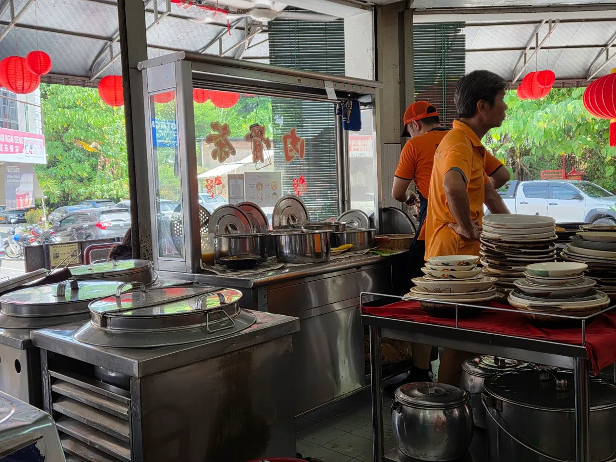 Tung Lok Hin Restaurant — interior