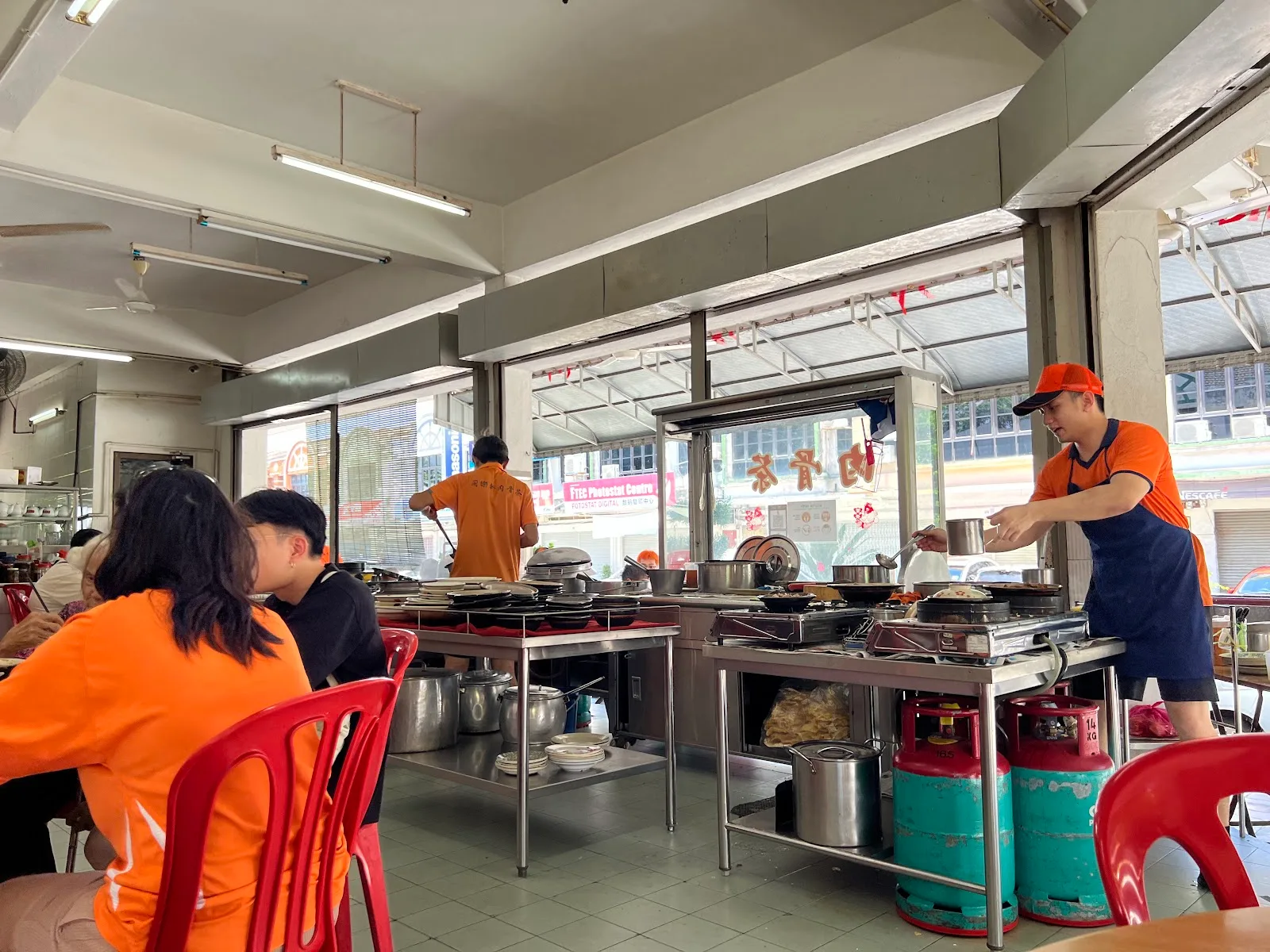 Tung Lok Hin Restaurant — interior