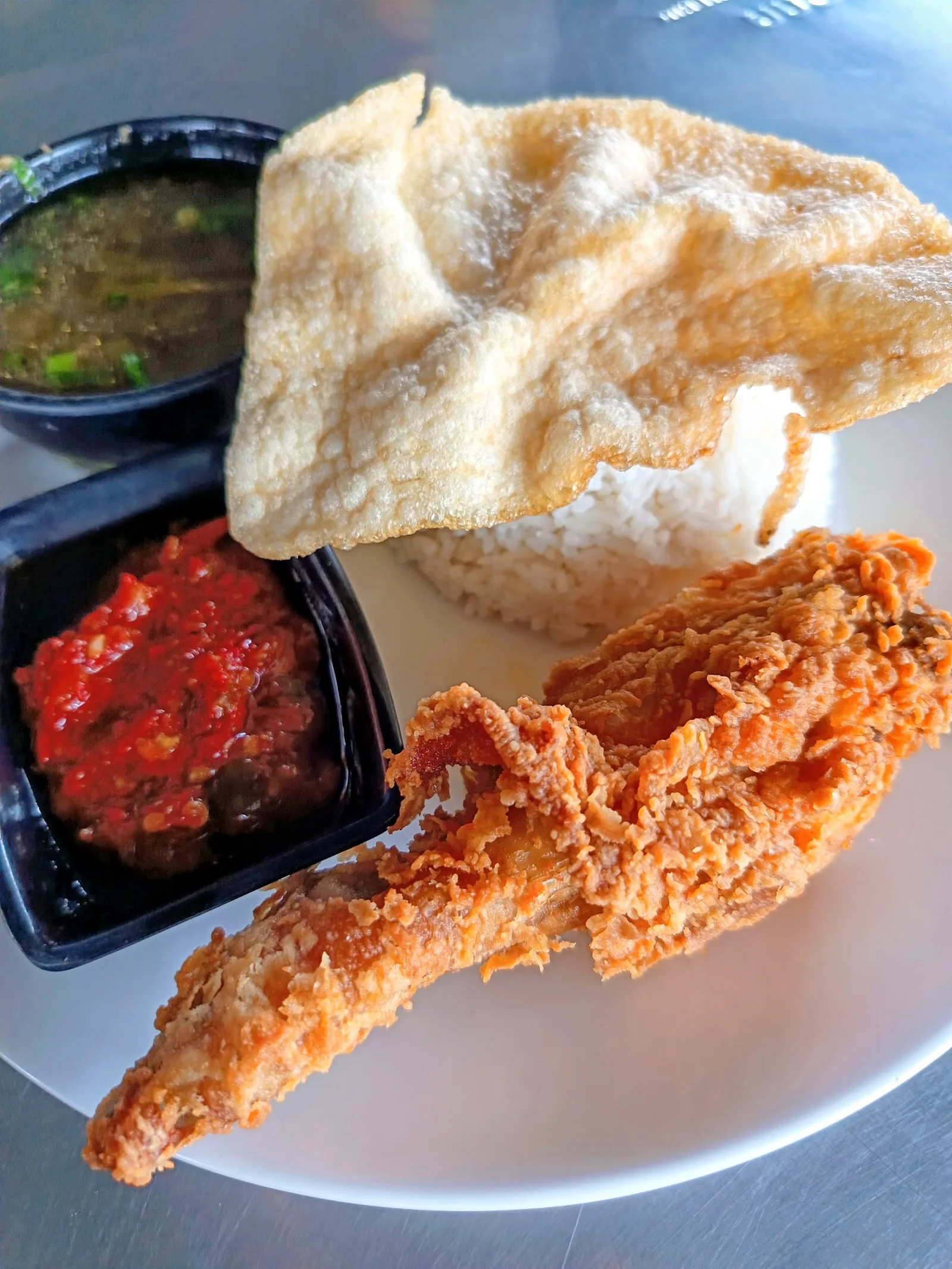 Twin Cafe Sup88 — dish